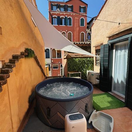 Suite Rava - San Marco With Pool Wenecja Zewnętrze zdjęcie