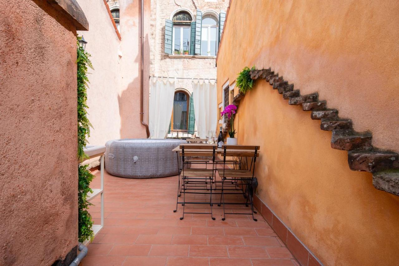 Suite Rava - San Marco With Pool Wenecja Zewnętrze zdjęcie