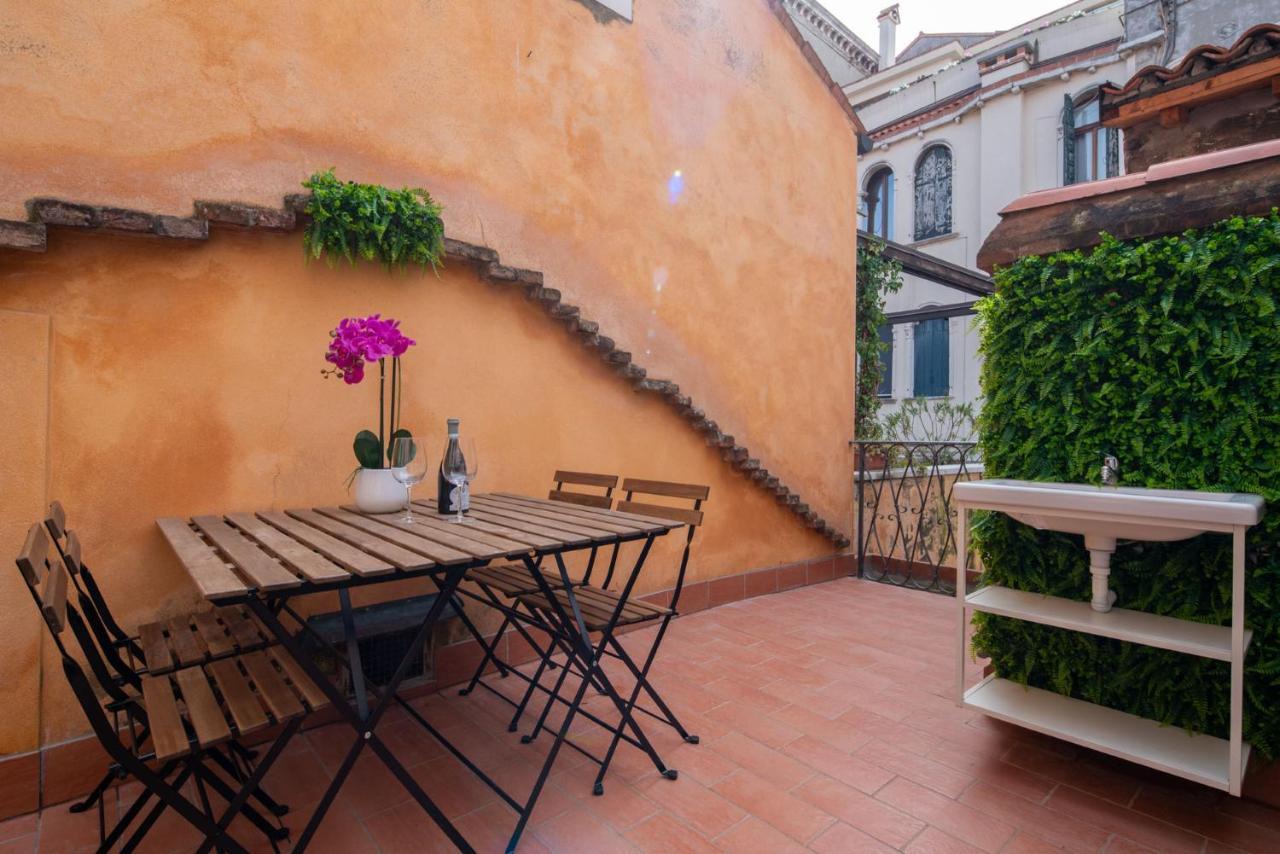 Suite Rava - San Marco With Pool Wenecja Zewnętrze zdjęcie
