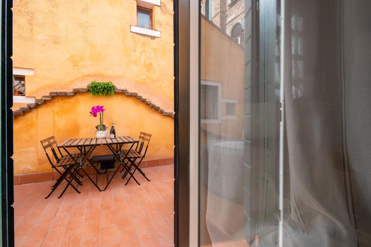 Suite Rava - San Marco With Pool Wenecja Zewnętrze zdjęcie